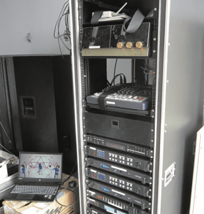 トラックLEDビジョン 230インチP3.9mmの製品写真